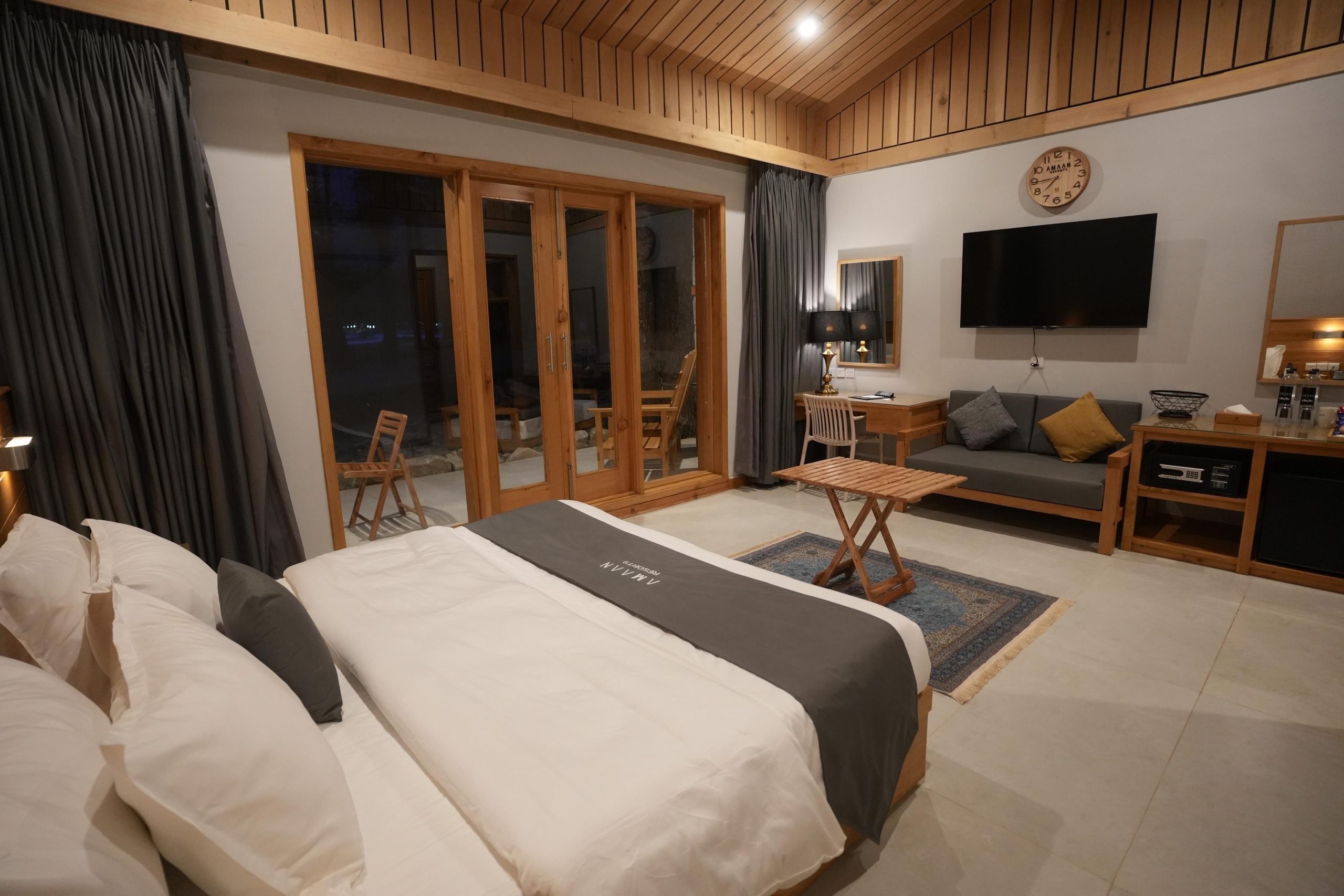 book room in kumrat before eid holidays