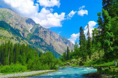 Lahore to Kumrat Valley