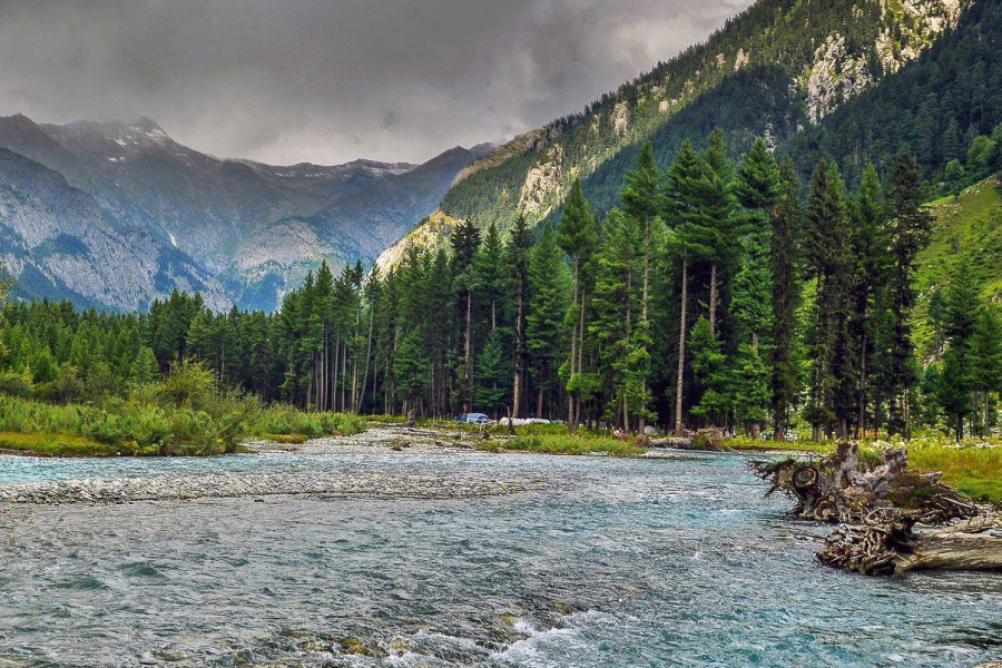 Faisalabad to Kumrat Valley Family Tour Complete Travel and Luxury Stay Guide